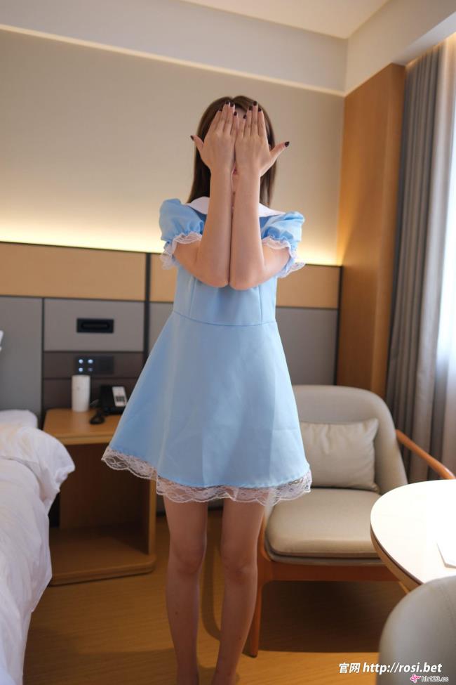 [ROSI美女图]2025.11.24 NO.5103